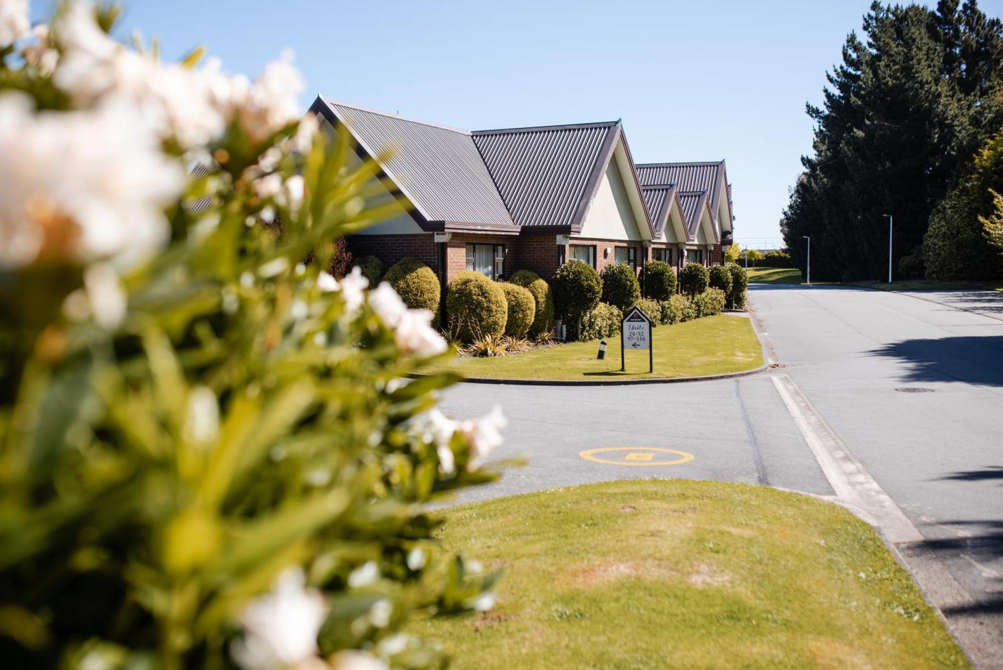 Ascot Park Hotel Invercargill Exterior photo